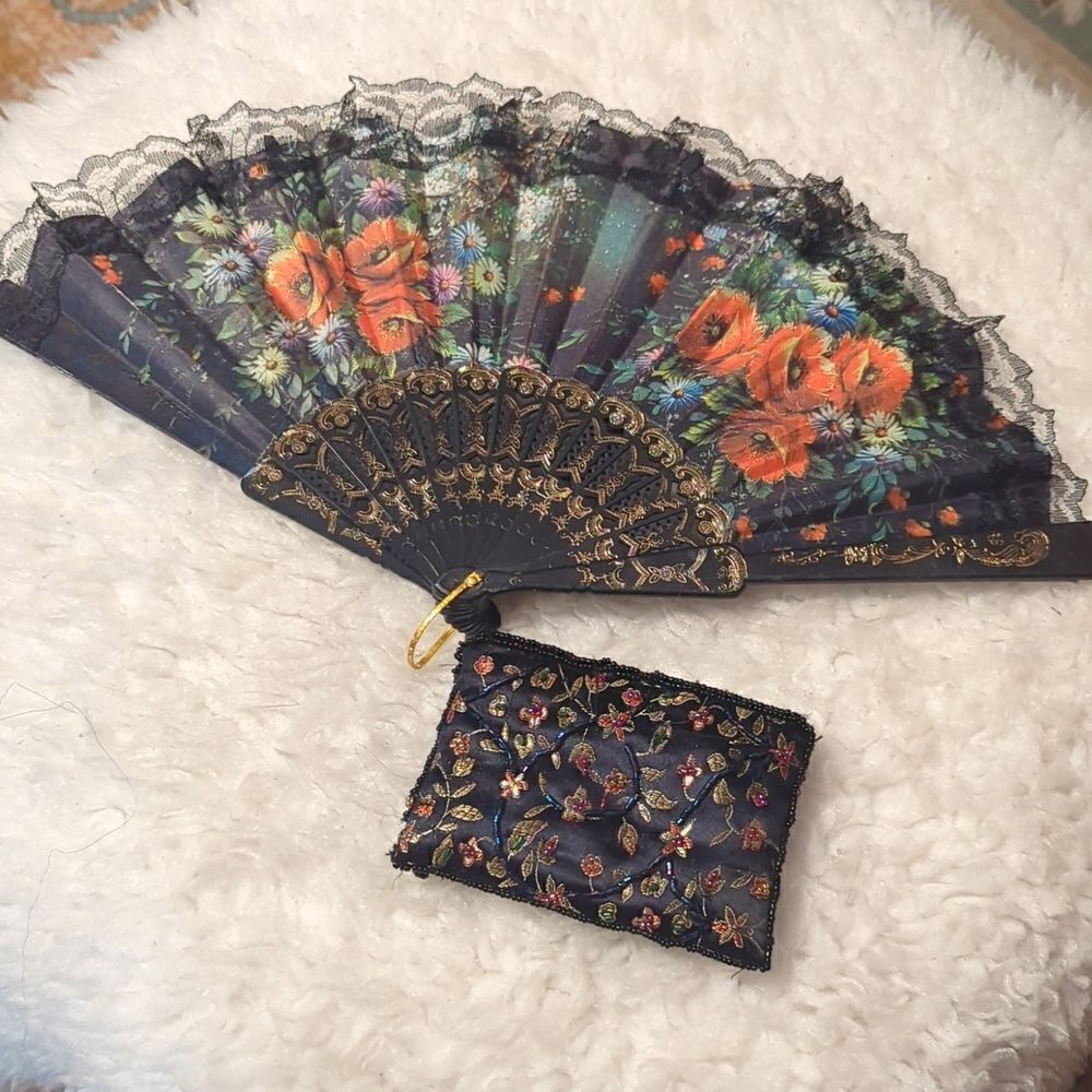 Plastic Spanish Style Folding Hand Fan in Floral Pattern beaded purse